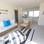 Modern 3br Family Apt, Private Pool, Near Ria Formosa *