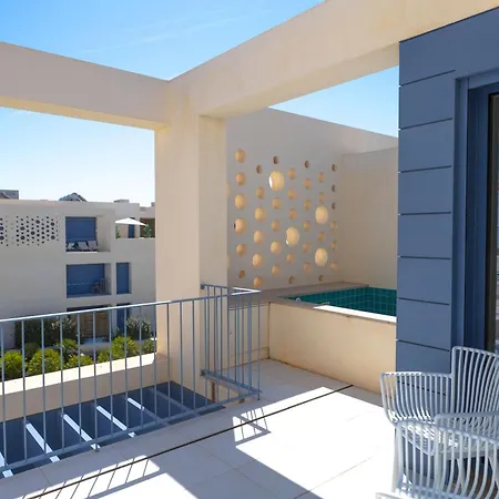 Modern 3br Family Apt, Private Pool, Near Ria Formosa