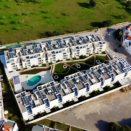 Casas Do Hut Lovers T3 *