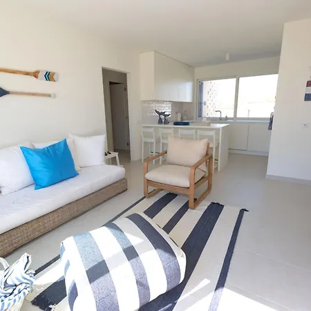 Modern 3br Family Apt, Private Pool, Near Ria Formosa